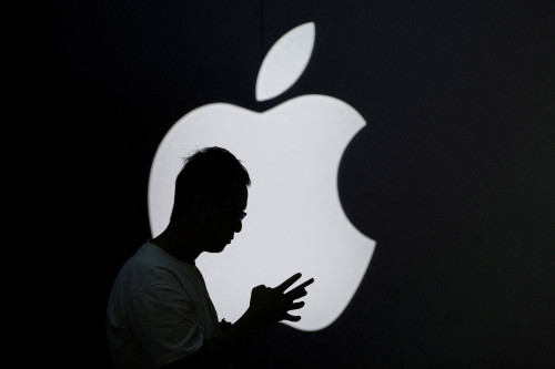 Trump compares UK’s demand for Apple user data to Chinese monitoring