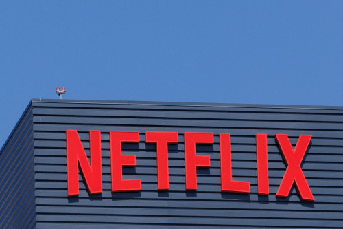 Netflix results beat expectations, revenue outlook upbeat