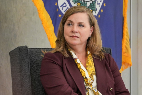 Fed’s Bowman suggests allowing central bank staff to own small amounts of crypto products